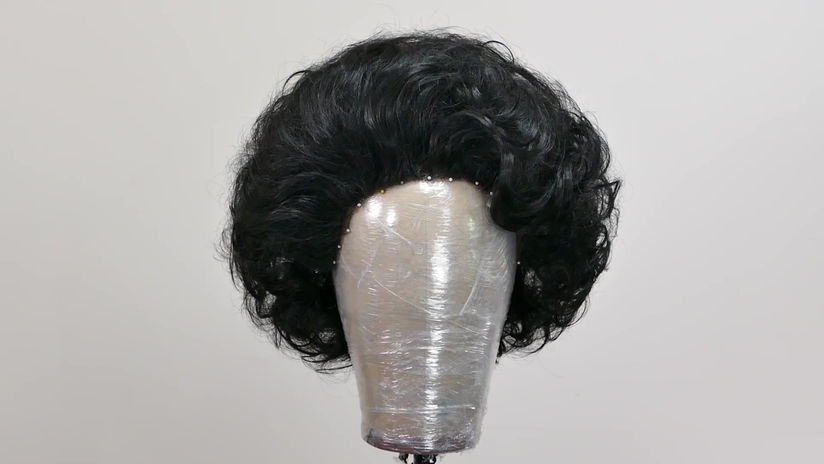 1960s Bubble-Shaped Hairstyle